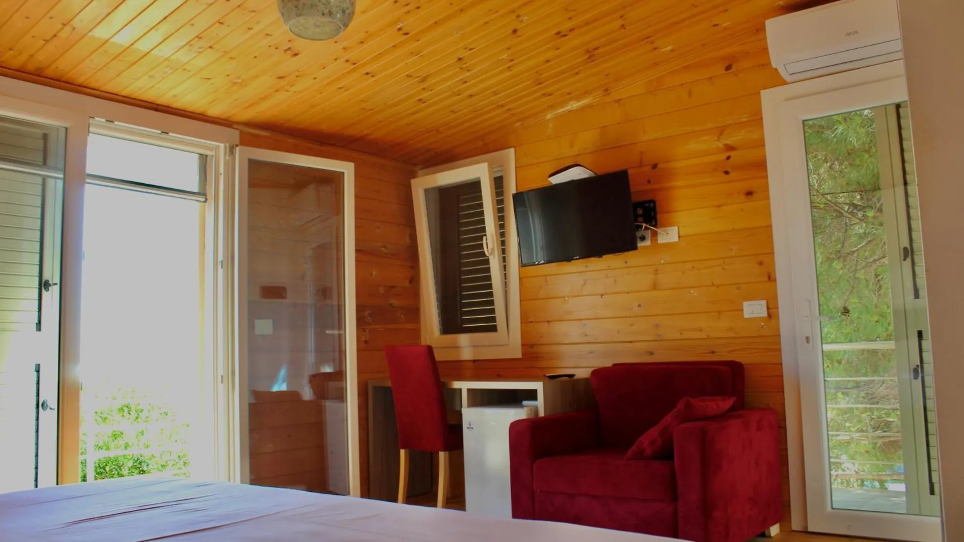 ***  Vila Mare Nostrum Hotel Shengjin Albania