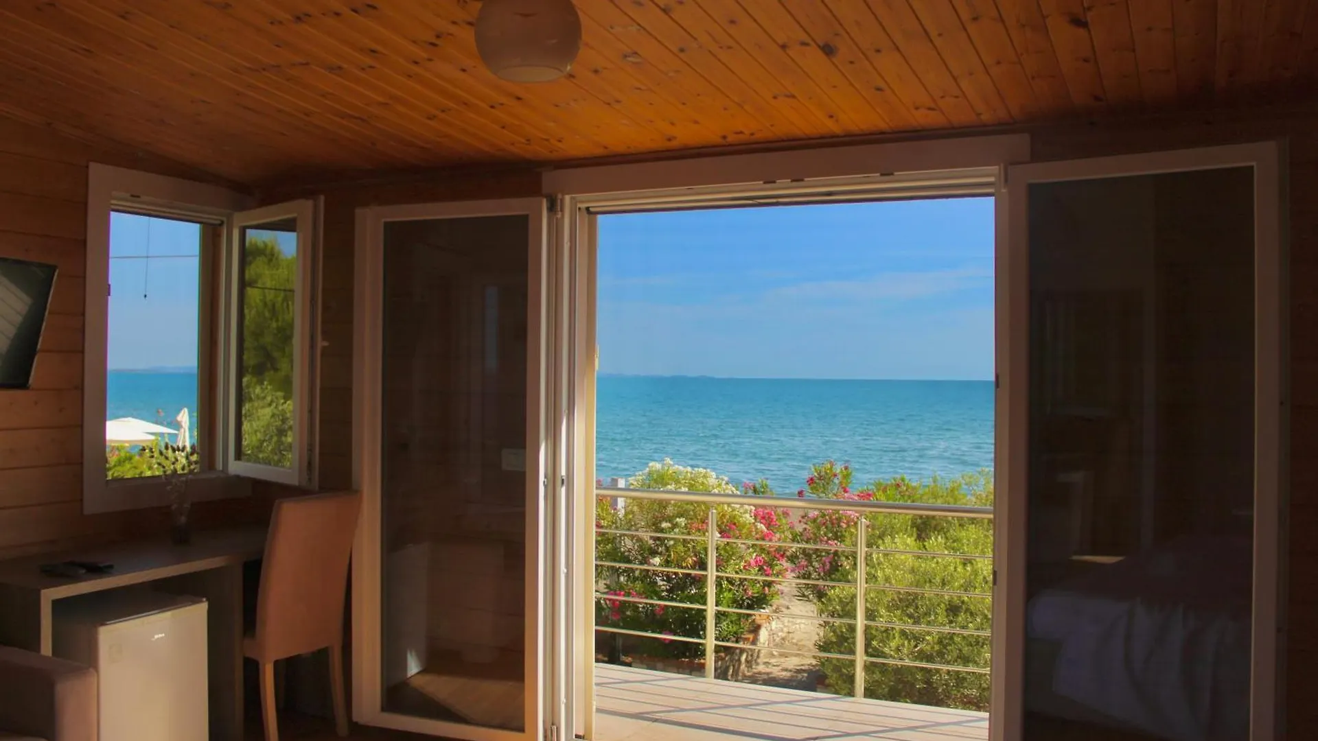 Vila Mare Nostrum Hotel Shengjin